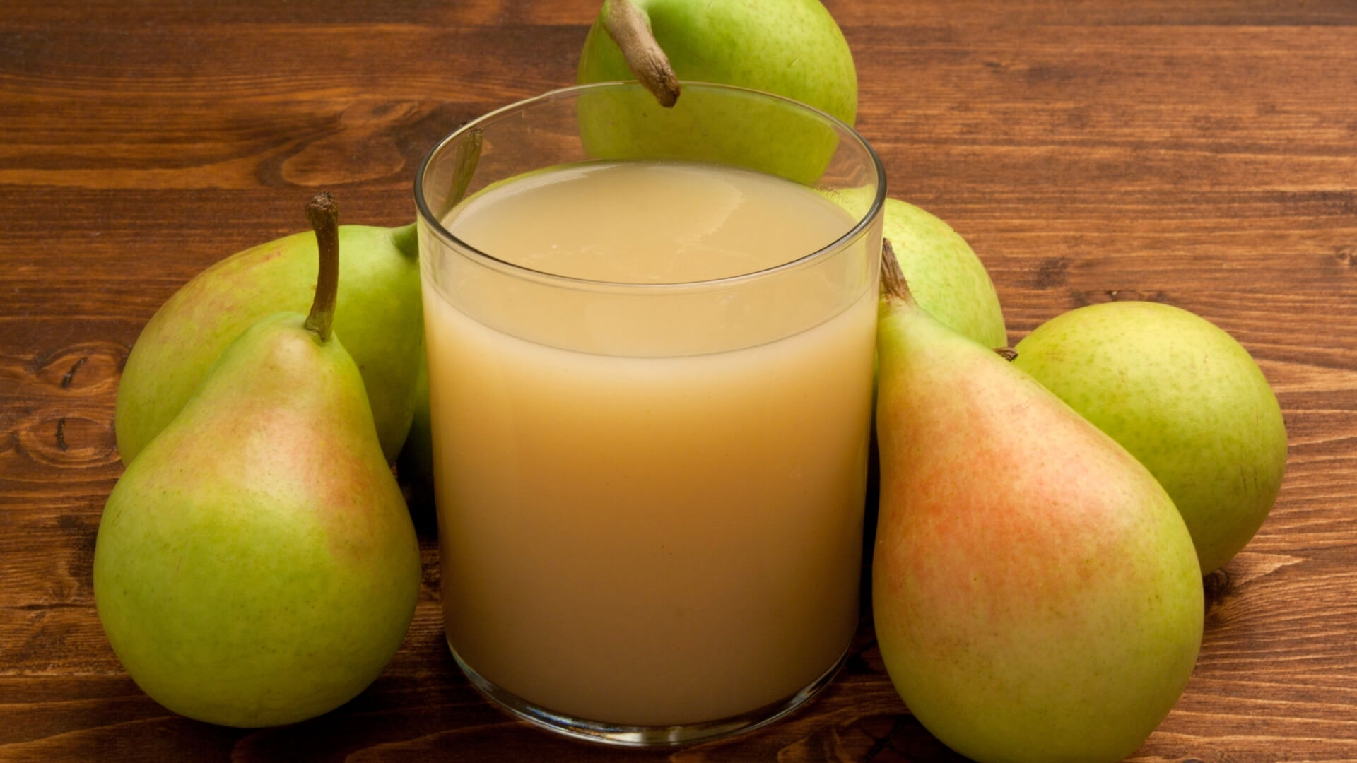 Le pere da bere: succhi e frullati alla pera